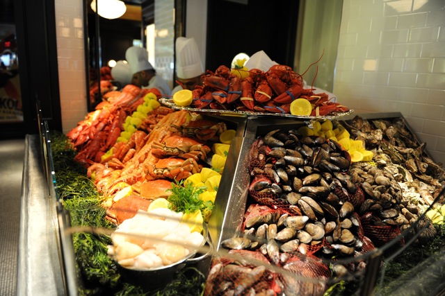 la societe opening seafood bar toronto